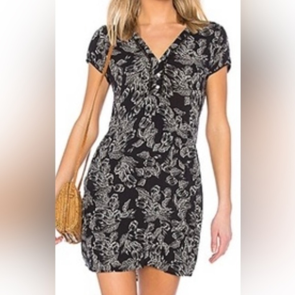Amuse adorable boho salmon pink/ white floral mini dress